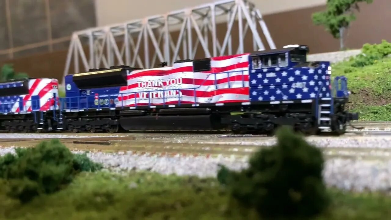 N scale Montana Rail Link SD70aces getting put through there paces