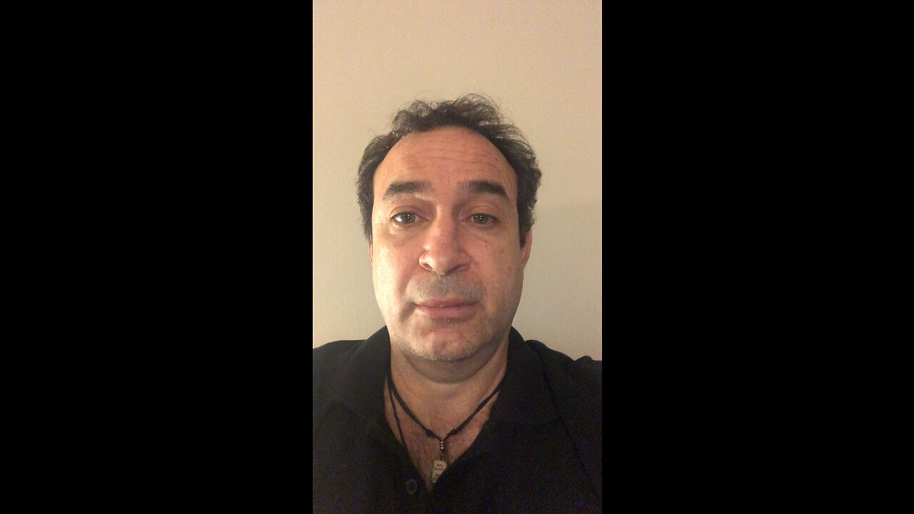 MACRON WANTS TO SER FIRE AND START THE WAR!!