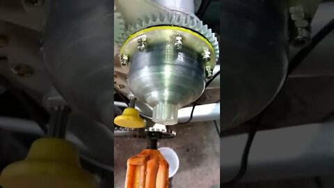 3d printed torque converter filled with oil .