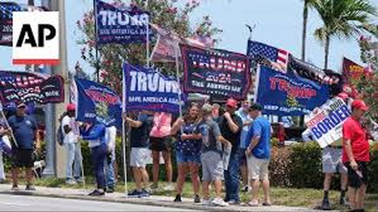 Trump supporters take to road near Mar-a-Lago