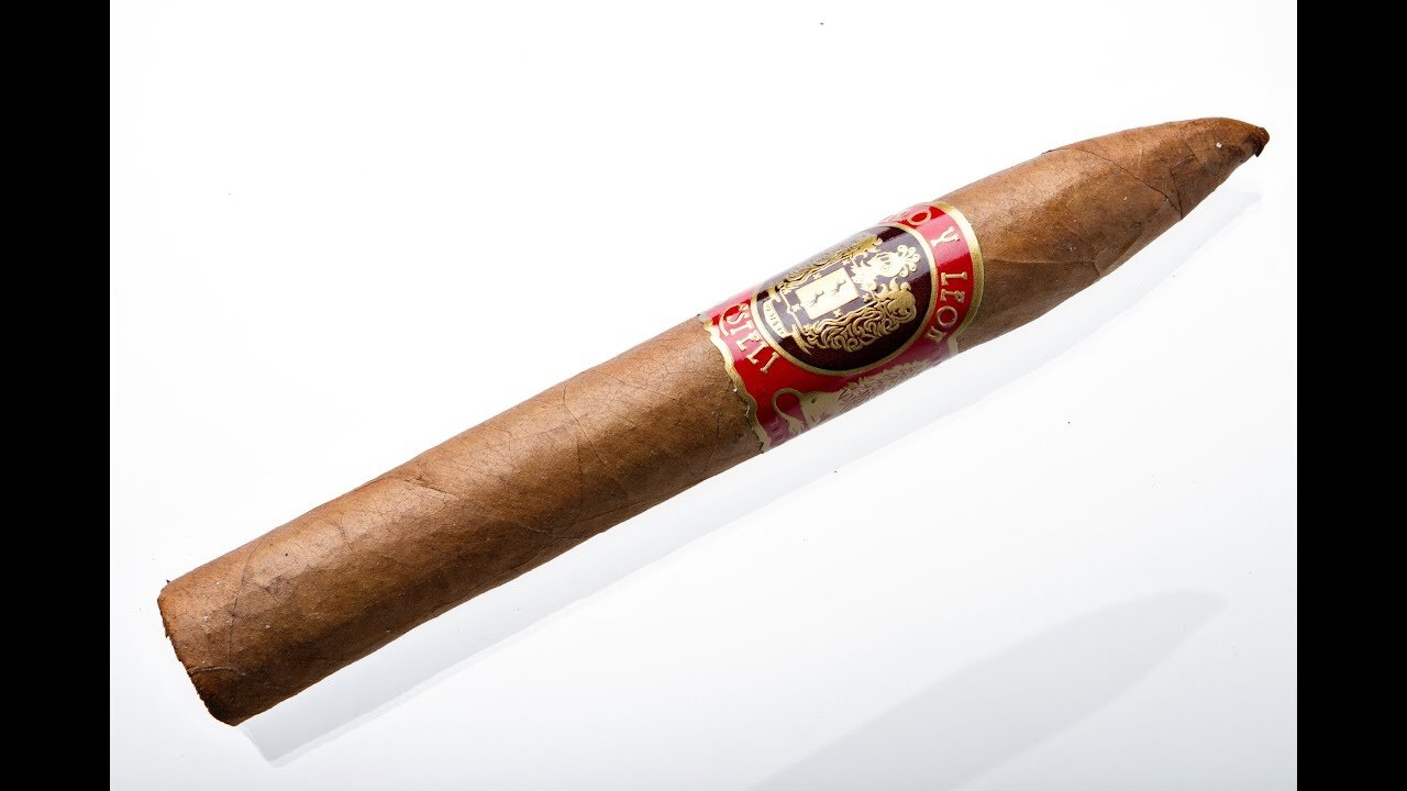 Toro Y Leon Habano Claro Dorado No 2 Cigar Review