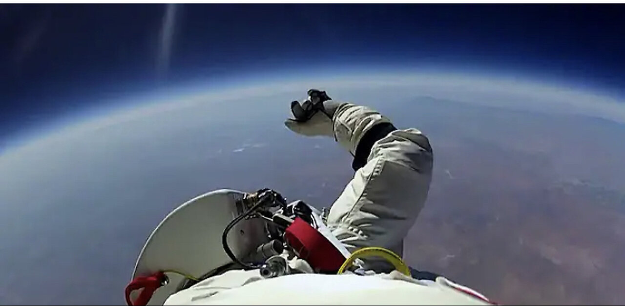 Jumping From Space - Red Bull Space Dive -