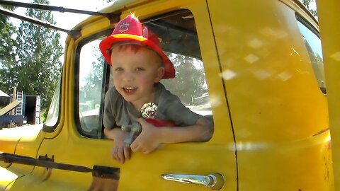 1956 GMC Fire Engine meets Austin (CTR-40)