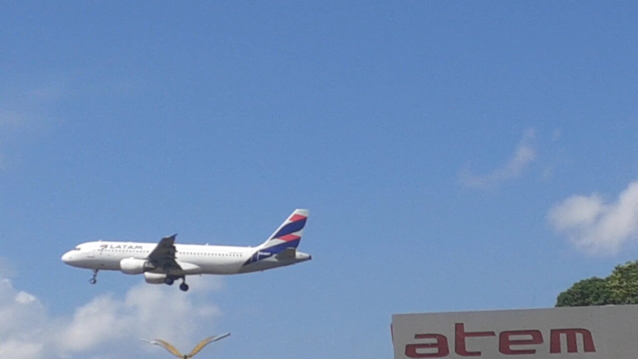 Airbus A320 PR-MHF before to land in Manaus coming from Guarulhos (07/17/2021)