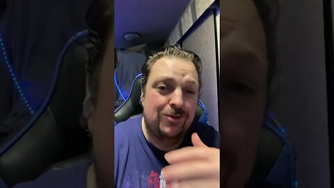 She Hit 100,000 Subscribers In 1 Month!