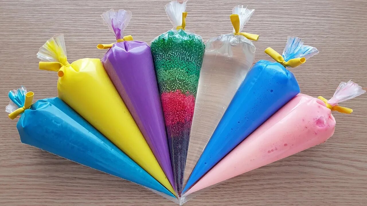 Making Crunchy Slime with Piping Bags #111