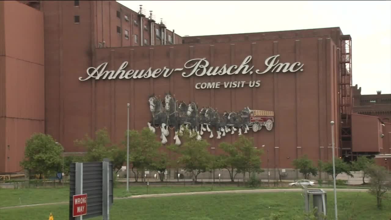 Brew City reacts to Anheuser-Busch's sponsorship takeover at Fiserv Forum, Molson Coors responds