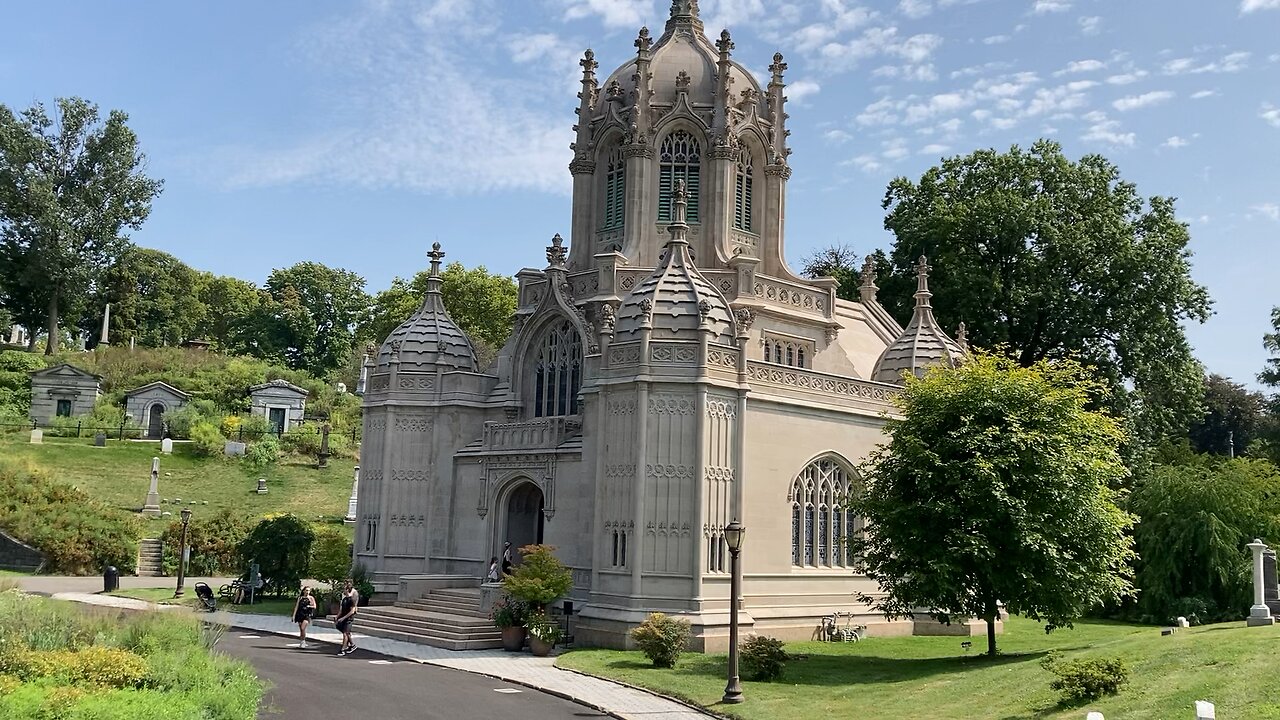 Trolley Tour @ Green-Wood Cemetery (Brooklyn) 5