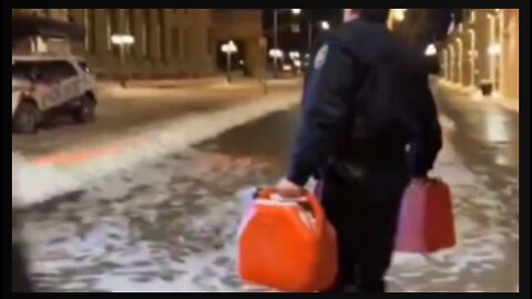 Ottawa Kingston Cops Steal Fuel from Freedom Convoy Truckers!!!