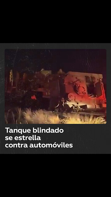 Vehículo militar israelí se estrella contra vehículos civiles