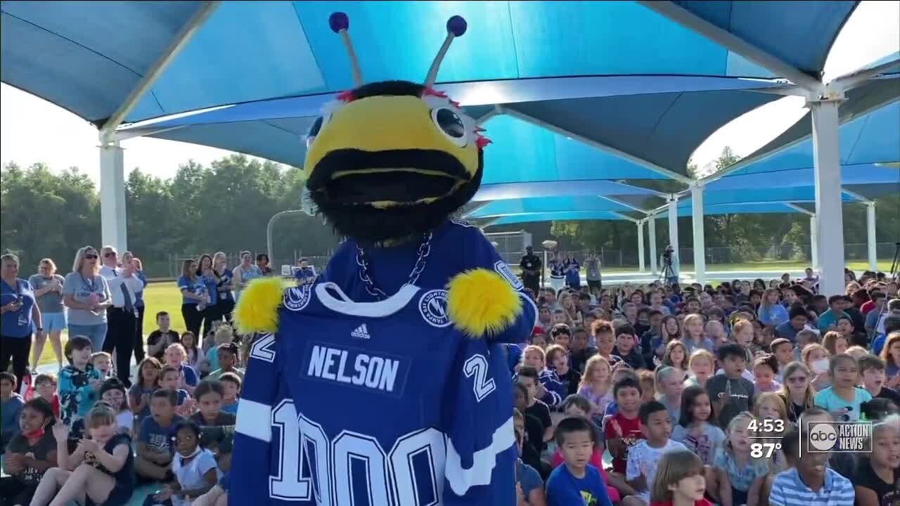 Tampa Bay Lightning visit their 1,000th school