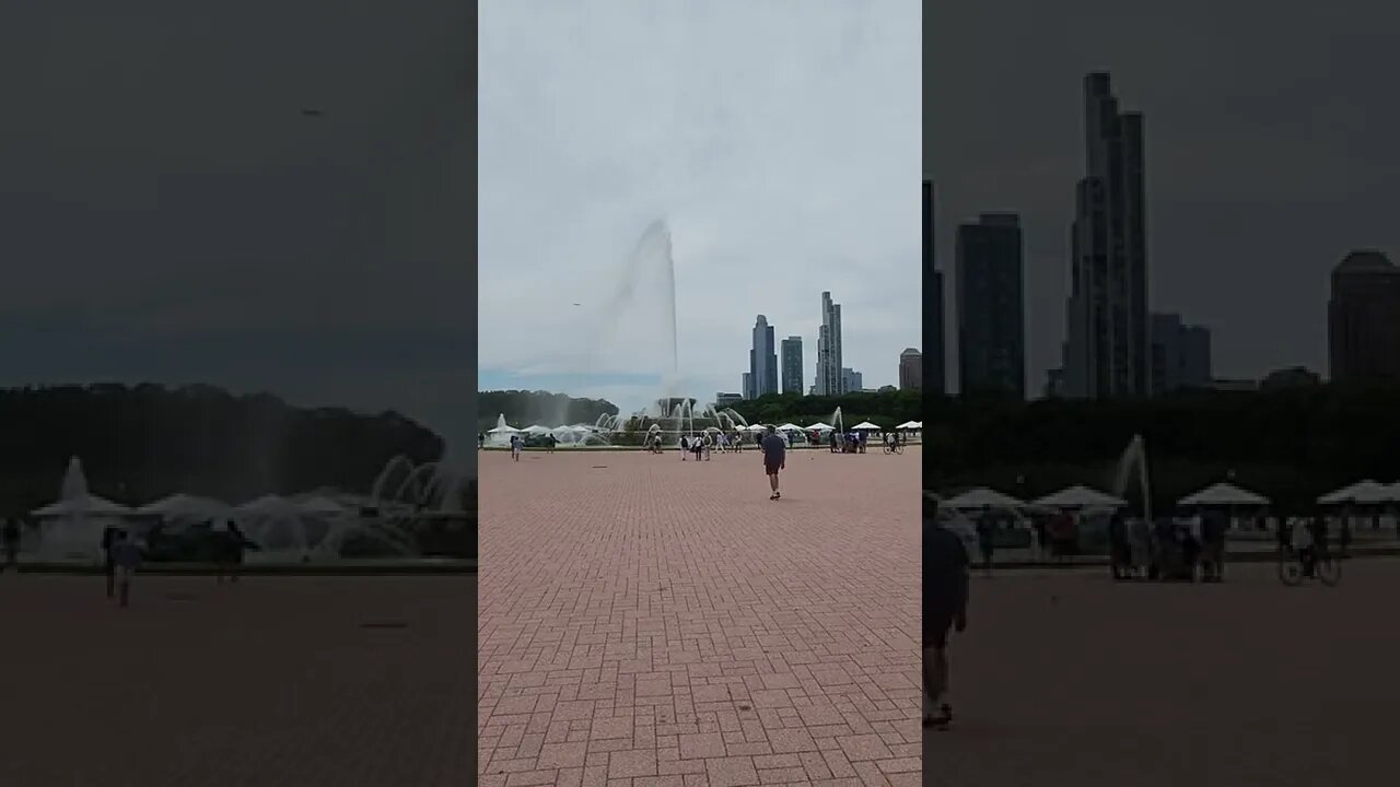 Buckingham Fountain Chicago! - Part 2