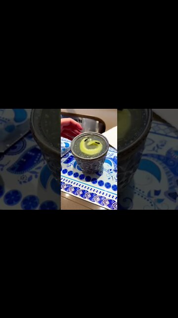 Como tirar a Cera de Vela e reaproveitar o copo da vela 🕯 #shorts #natureba