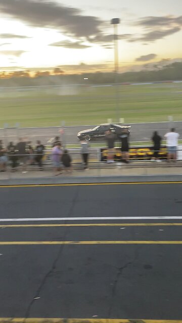 Black R33 Skyline is a Rocket