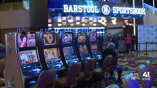 Fans excited for sports wagering to begin in Kansas