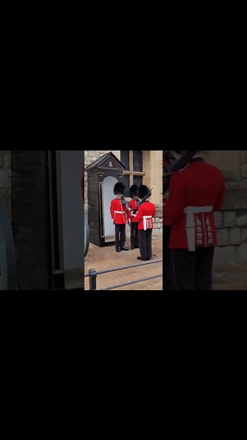 Armed guards the tower of london #toweroflondon