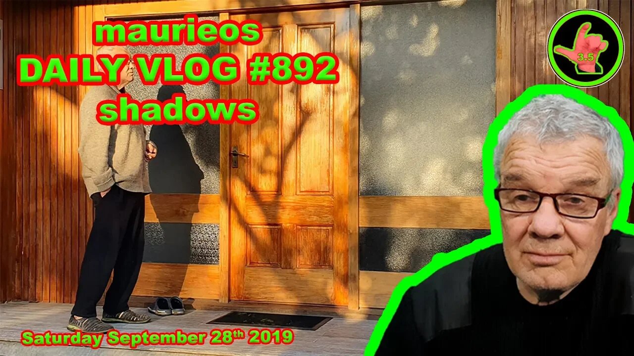 maurieos DAILY VLOG #892 shadows
