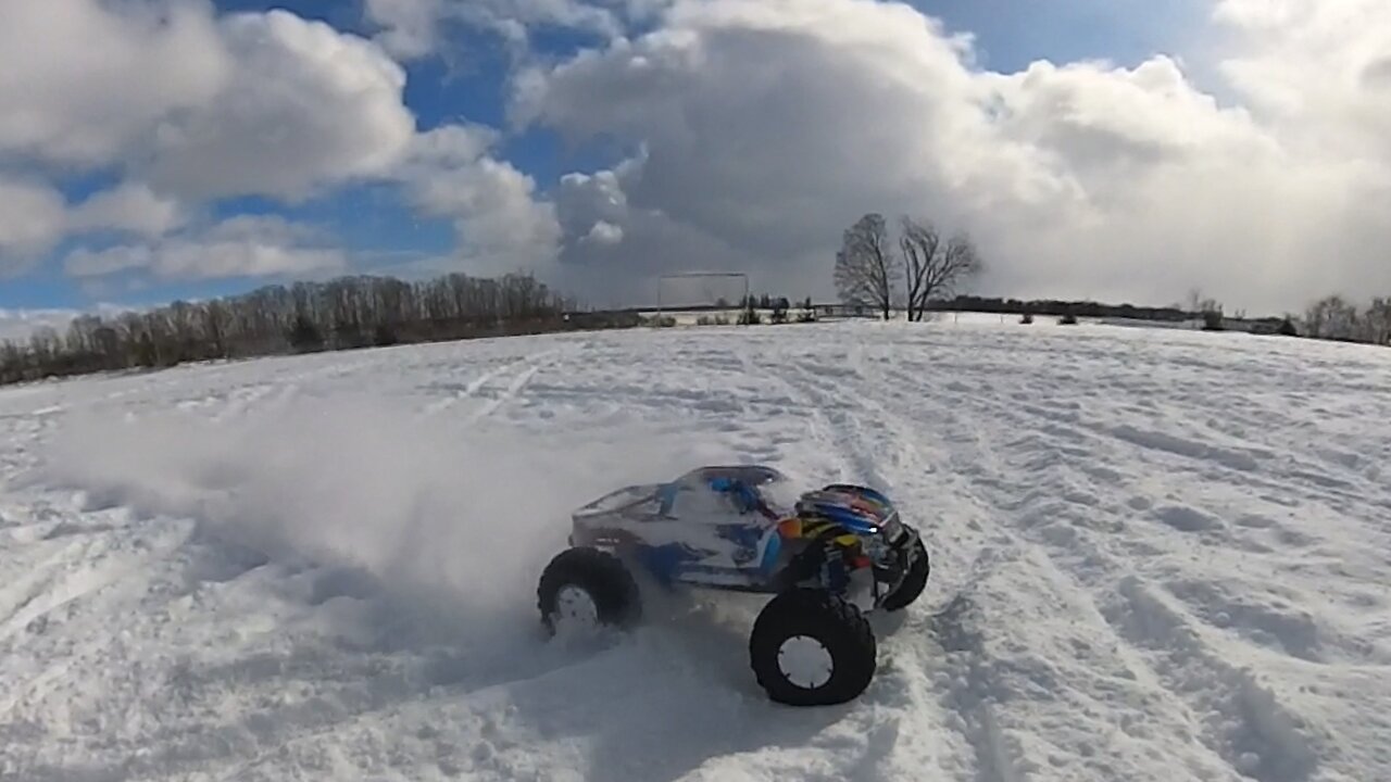 X Maxx: WINTER RIPPIN, Through Fresh Snow Powder