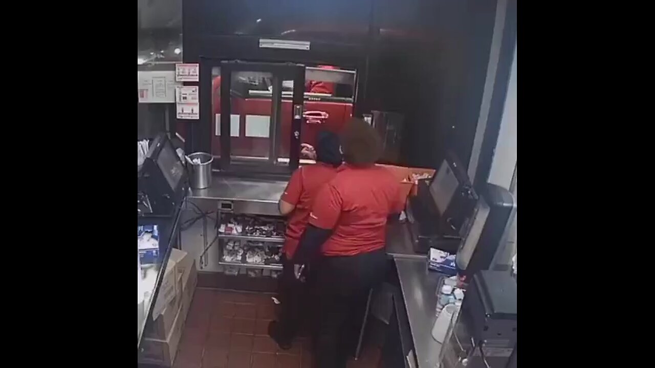 Fast food employee shoots at family over missing curly fries