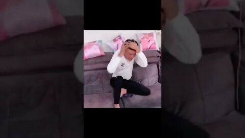 За что чела !?