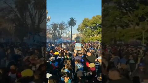 Argentine people rise up towards the political class in Buenos Aires and beyond