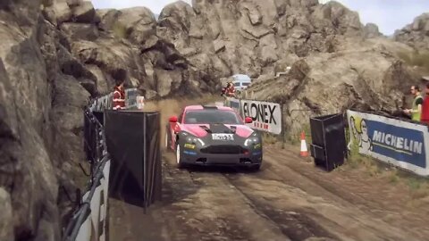 DiRT Rally 2 - Replay - Aston Martin V8 Vantage GT4 at Valle de los puentes