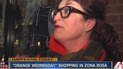 "Orange Wednesday" shopping in Zona Rosa