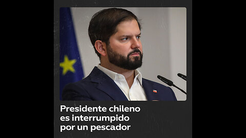 Un pescador interrumpe un discurso del presidente de presidente