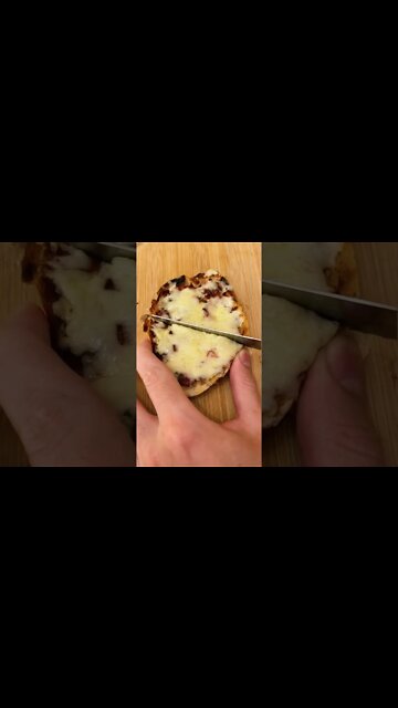 VOCÊ PRECISA PROVAR ESSE PÃO COM LINGUIÇA 😋 | Receitas #Shorts