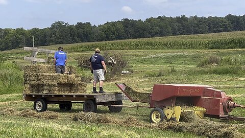 Teaching Next Generation #ChamberlinFamilyFarms #bailing #hay #farm