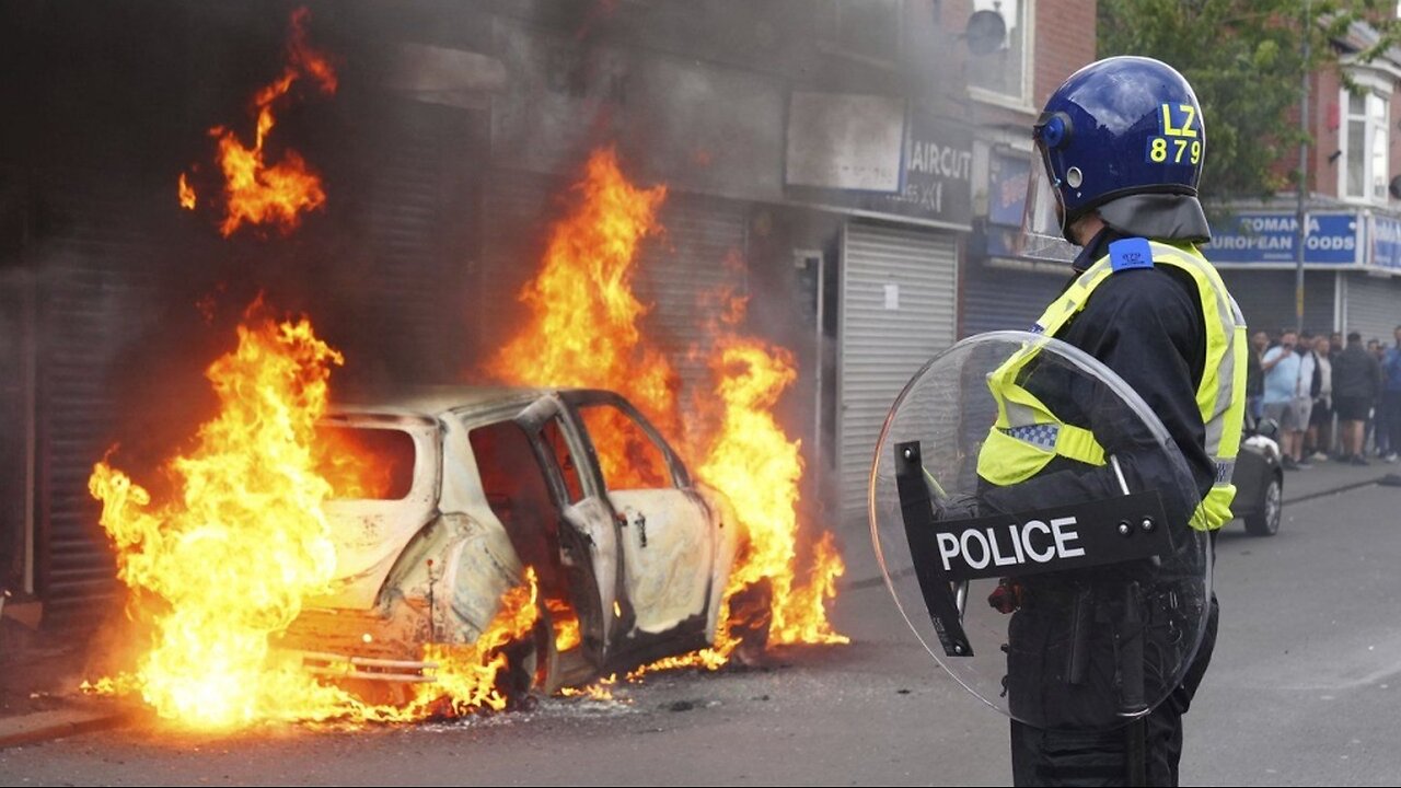 UK OUT of CONTROL. RIOTS ON STREETS. HAS THE CLASH OF RELIGIONS STARTED?