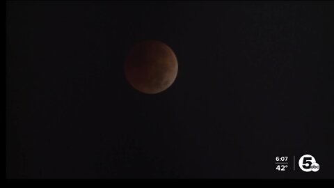 Northeast Ohio turns red under Beaver Blood Moon Eclipse