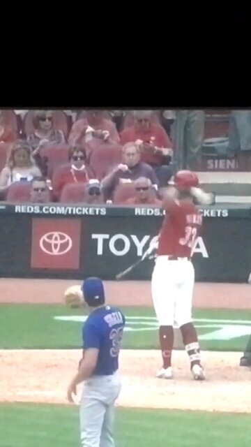 Baseball matrix glitch caught on LIVE TV