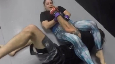 Retired Female MMA Fighter Makes Troll Tap TWICE for Saying Men Can Beat Women 99% of the Time