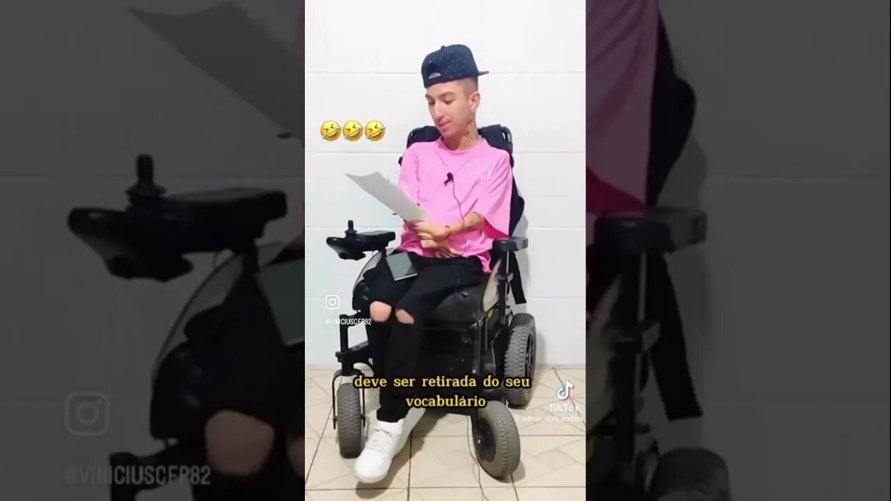 Contém ironia. Muito bom! 🤣🤣