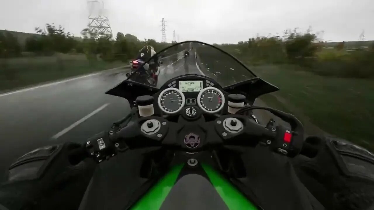 motocicleta voando na pista #motorcycle #motovlog