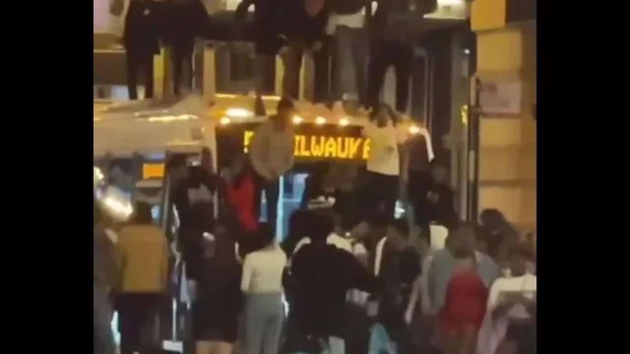 Beetlejuiceville: Washington / Wabash – Bunch of these kids were jumping on top of a CTA, and a car.