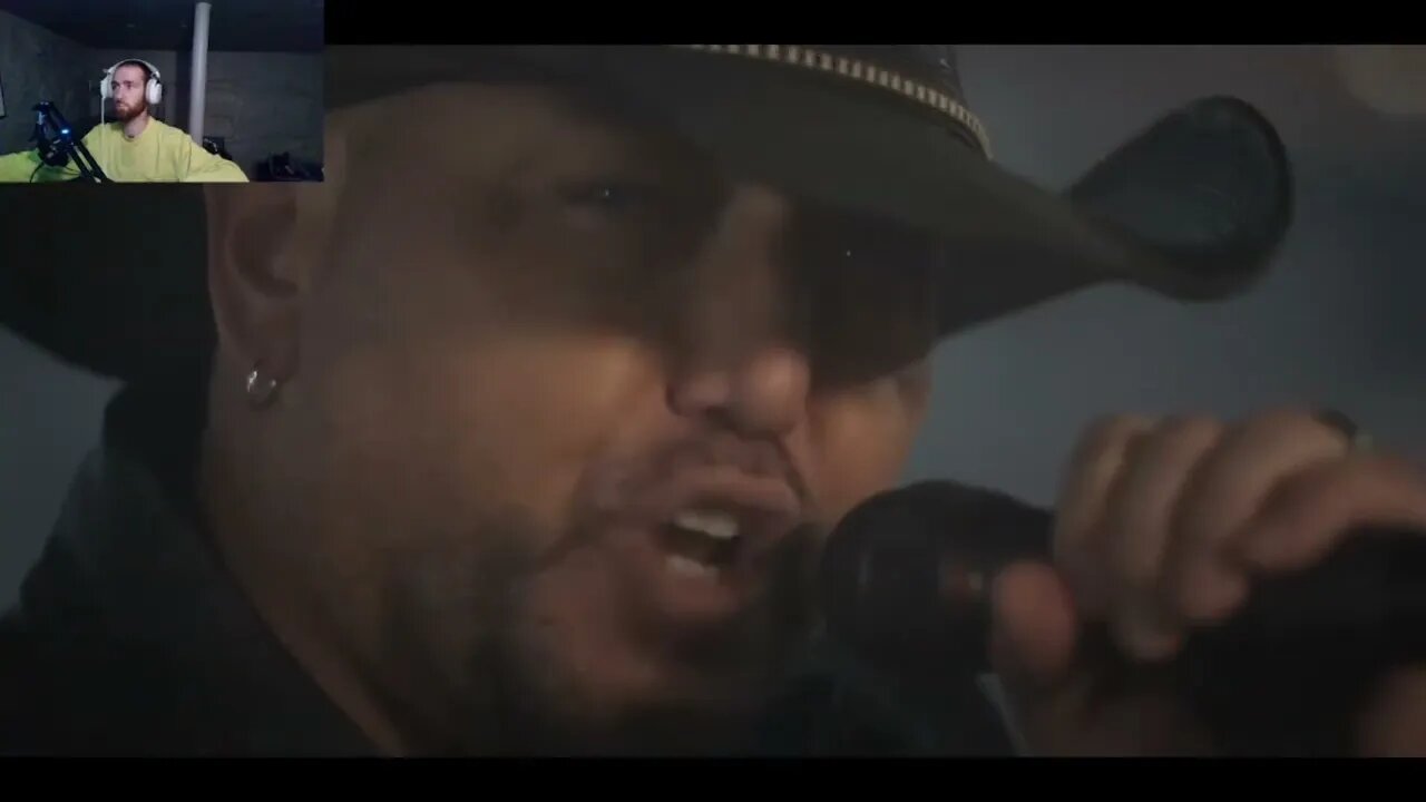 Jason Aldean In A Small Town Reaction