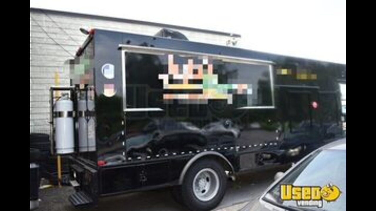 Remodeled - 25' International Commercial Kitchen Food Truck with Pro-Fire for Sale in Maryland