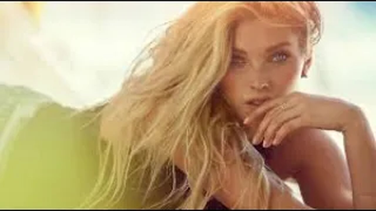 Elsa Hosk Bio| Elsa Hosk Hill Instagram| Lifestyle and Net Worth and success story| Kallis Gomes