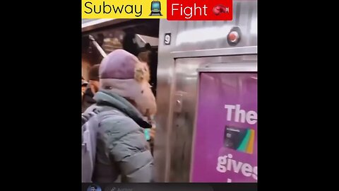 SMH 🤦🏾‍♂️ subway#fight tired of seeing bullshit on the #trainstation 🗽#shorts #livenews