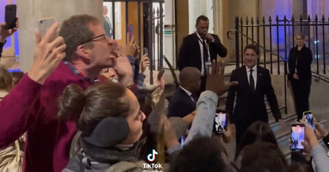 Man in a Purple Sweater Unloads on Justin Trudeau: 'Canadians Hate You, You Bastard!'