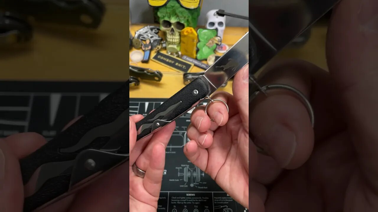 Amazing knife with a cool lock #edcknife #pocketknife #knifecollection