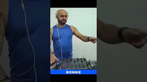 Savage - Dont Cry Tonight (Dj Bonnie do Carmo) #shorts Video Full in @bonniedocarmo #dj #onlyvinyl