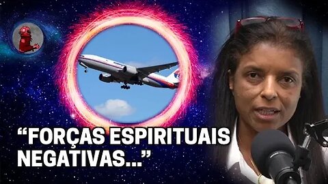 O QUE ACONTECEU NO VOO DA MALAYSIA AIRLINES? com Vandinha Lopes | Planeta Podcast (Sobrenatural)