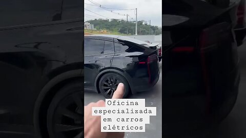 Oficina especializada em carros elétricos