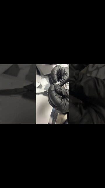 Using Our 7g Square Pro Pre Pressed Mold for this HASH Test! Learn more at http://NugSmasher.com