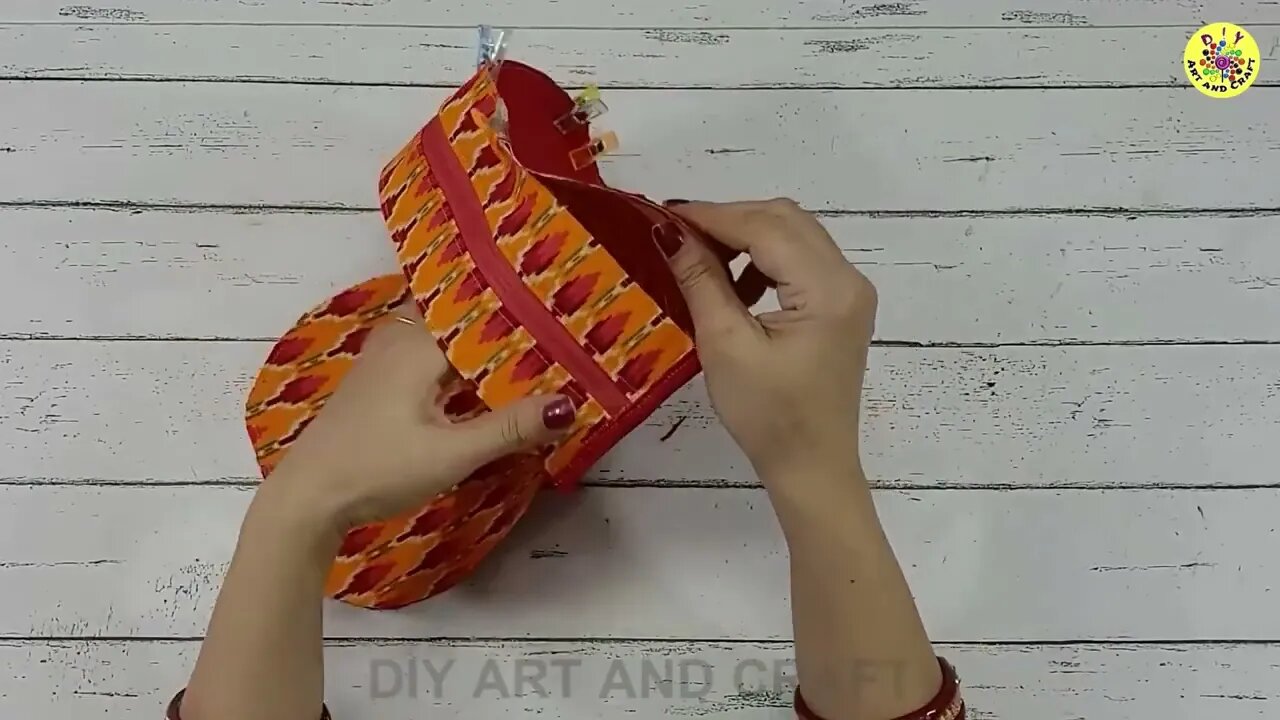 Attractive Corner Design Handbag, You Would Love To Use It Daily