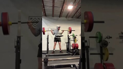 485lbs/220kg squat GRIND REP 🥵 #shorts #shortsvideo #gymmotivation #gym #fitness