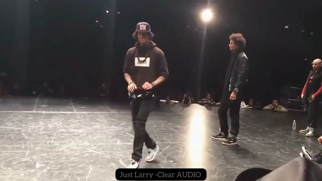 LES TWINS | Larry Freestyle To PYRMDPLAZA - Just Say (CLEAR AUDIO)